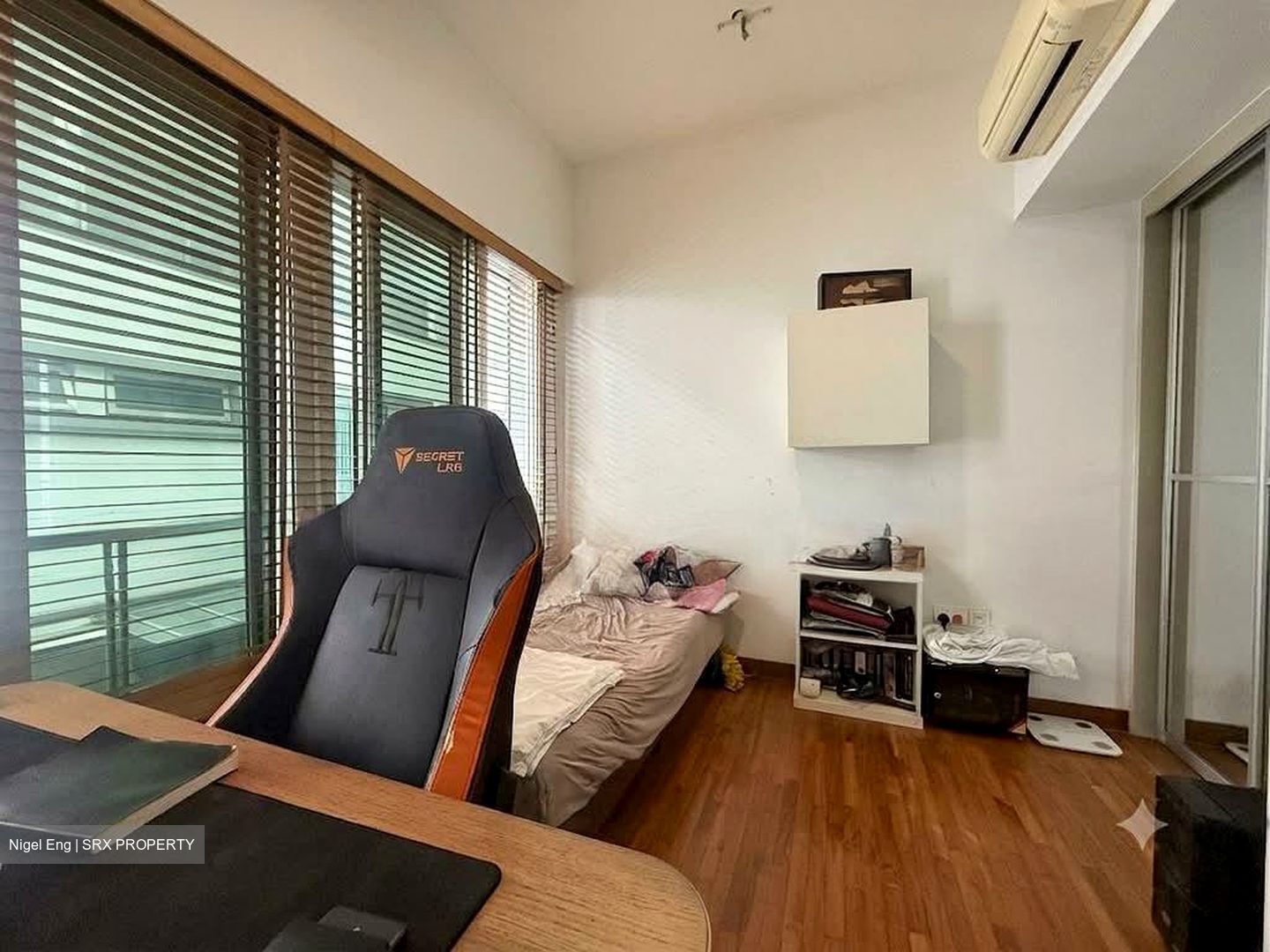 West Coast Drive (D5), Terrace #582996911